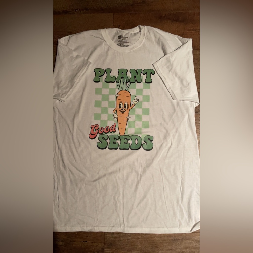 Plant seed shirt size large never worn